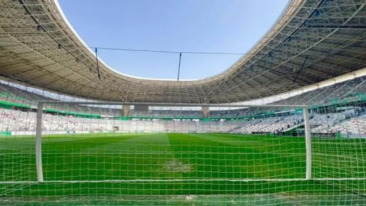 كيفية مشاهدة مباراة الزمالك وشباب بلوزداد في بطولة الكونفدرالية عبر القنوات المجانية المتاحة